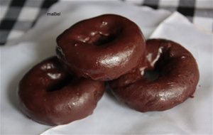 Donas De Chocolate - Devil's Donuts

