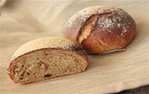 Pan De Nueces Con Capa De Cerveza
