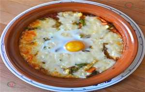 
huevos Al Plato Con Provolone Y Setas
