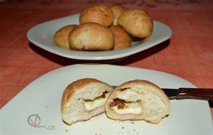 
panecillos Rellenos Caprese
