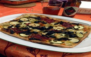 
pizza Vegetal Con Queso Crema Vegano
