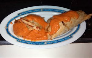 Pimiento De Piquillo Rellenos De Mariscon En Salsa De Pimientos
