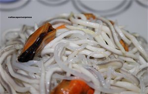 Cabello De Ángel Konjac Con Gulas Y mejillones