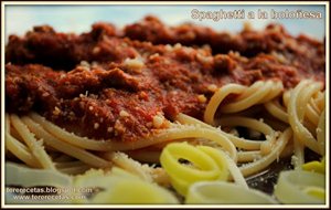 
spaghetti A La Boloñesa.
