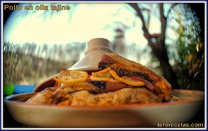 
pollo En Olla Tajine.
