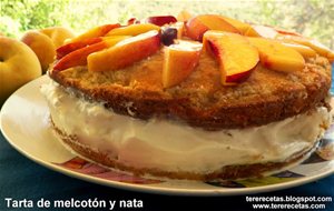 
tarta De Melocotón Y Nata,
