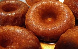 Baba A La Canela Con Peras Especiadas (o Savarin)
