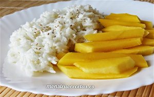 Arroz Con Leche De Coco Y Mango. Receta De Tailandia