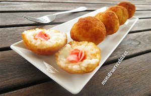 Arancini O Croquetas De Arroz, Rellenos De Jamón Y Queso