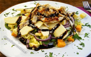 Ensalada De Pollo A La Plancha Con Manzana