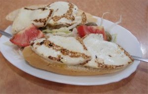 Tosta De Tomate Con Queso A La Plancha
