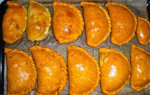 Empanadillas Jamaicanas De Calabaza (sunshine Patties)