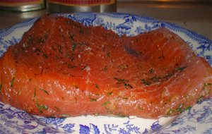 Salmón Marinado Con Ginebra Y Enebro (gravlax With Gin)