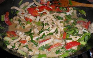 Noodles Con Pollo Y Leche De Coco