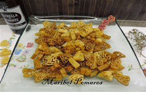 Pasta Frita Con Especias De Aperitivo En Olla Programable.
