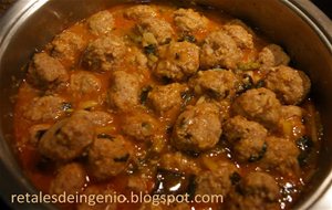 Albóndigas Ligeras En Salsa
