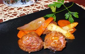 Albóndigas Con Hongos Y Zanahoria.
