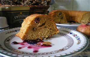 Bizcocho De Calabaza Con Arándanos Y Nueces
