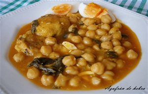 Potaje De Garbanzos Con Albóndigas De Bacalao
