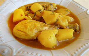 Guisado De Pollo Y Patatas
