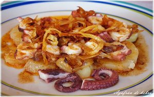 Pulpo Con Patatas Y Pimentón
