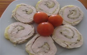 Rollo De Pollo Relleno.
