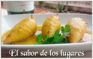 Chipirones Rellenos En Salsa De Manzanilla.
