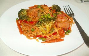 Salteado De Verduras Con Spaghetti
