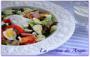 Ensalada Con Aliño De Roquefort
