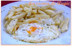 Huevos Fritos Con Patatas
