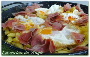 Huevos Rotos Con Jamón
