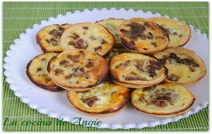 Mini Quiches Con Cebolla Caramelizada Y Beicon
