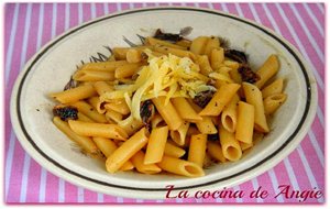 Penne Con Mascarpone Y Tomates Secos
