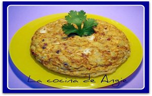 Tortilla De Patata Y Quesitos
