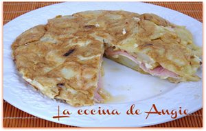 Tortilla Rellena De Jamón Y Queso
