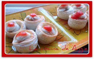 Volovanes Con Gorgonzola Y Mermelada
