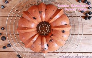 Lemon Blueberry Pound Cake (bizcocho De Limón Y Arándanos)
