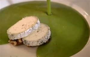 Sopa De Brocoli, Nueces Y Queso Camembert (sopa Ultra Rápida)
