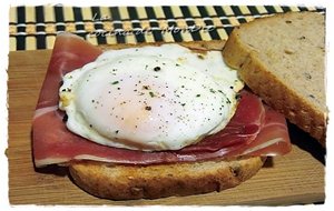 Tosta De Jamón Y Huevo
