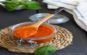 Salsa De Tomate Con Albahaca 
