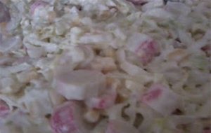 Ensaladilla De Bocas De Mar Acompañada De Pollo Empanado
