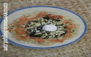 Espaguetis Con Salteado De Espinacas Y Salmón
