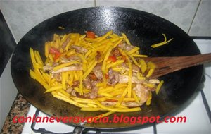 Wok De Calabaza Y Pollo
