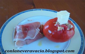 Tomates Rellenos Con Ensalada De Arroz
