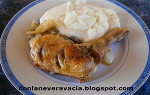 Piernas De Pollo Al Horno Con Cebolla
