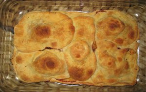 Foccacia Rellena De Queso De Cabra, Cebolla, Pimiento.
