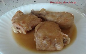 Pollo Guisado En Salsa De Cebolla
