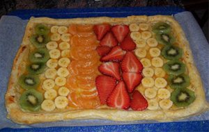 Tarta De Hojaldre Con Frutas