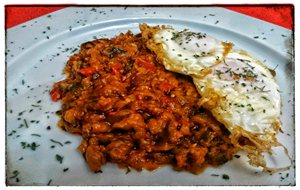 Pisto Manchego Con Huevos Fritos
