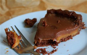 Tarta De Chocolate Con Leche Y Caramelo Salado
